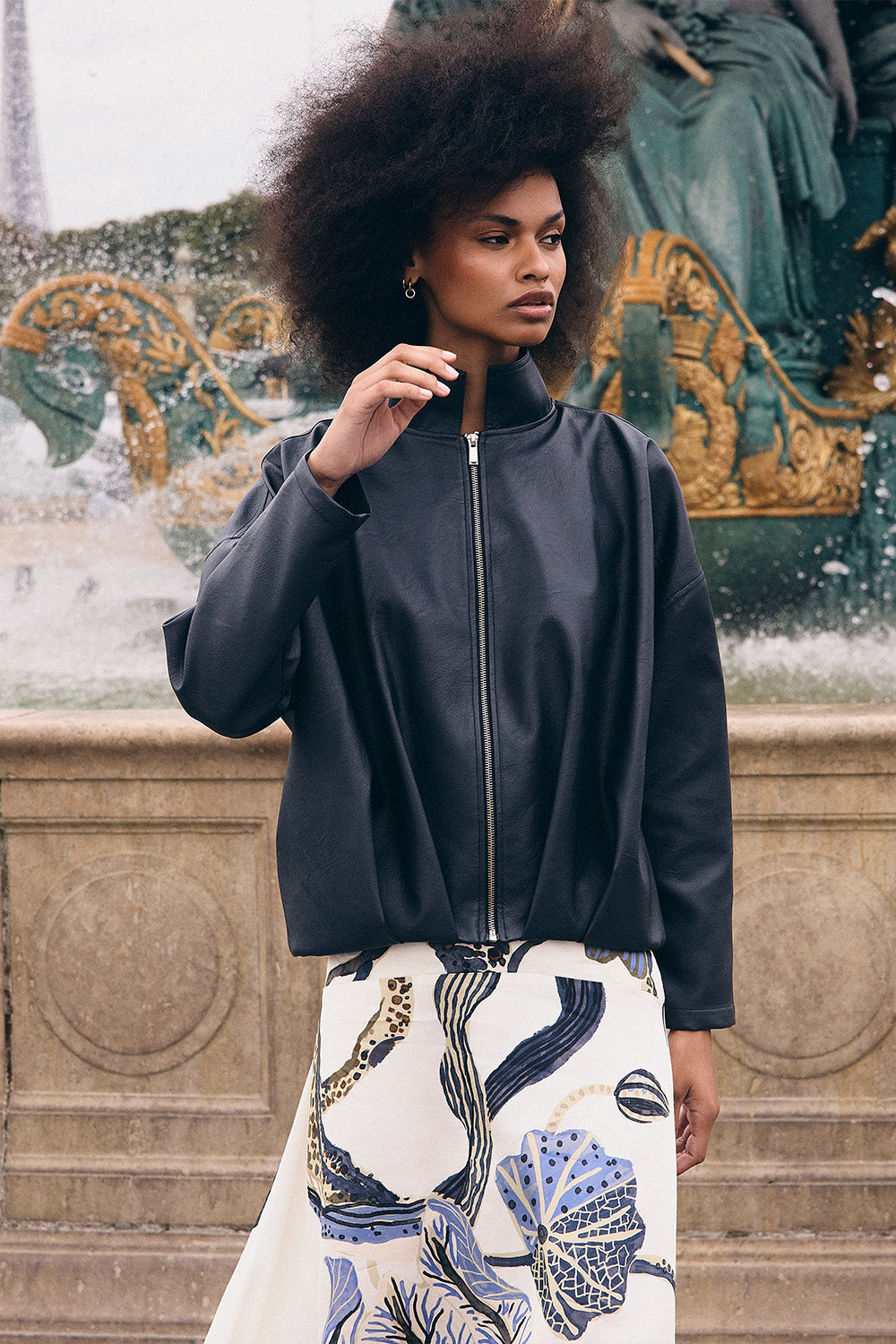 Navy blue chasse jacket