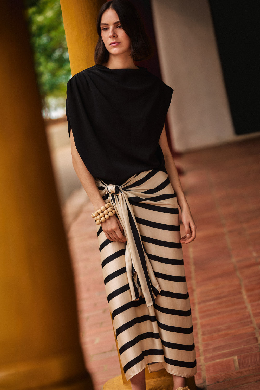 Isola Skirt Ivory Black